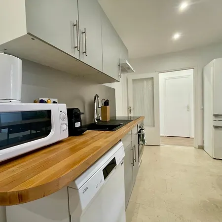 Bngo I Le Spacieux I 3 Chambres, 2 Salles De Bain, Parking Prive Gratuit, 8 Personnes, Vieux Hypercentre Apartmán
