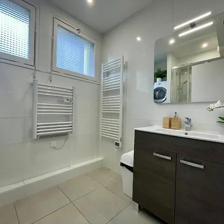 Bngo I Le Spacieux I 3 Chambres, 2 Salles De Bain, Parking Prive Gratuit, 8 Personnes, Vieux Hypercentre Апартаменты Лион